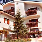 Bike-hotel Abete Ξενοδοχείο 3*