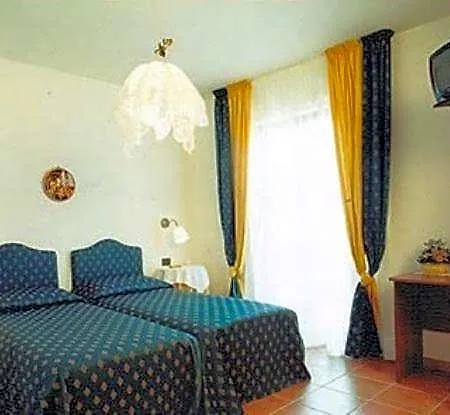 Bike-hotel Abete 3* 산 조반니 로톤도