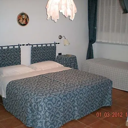 Bike-hotel Abete 호텔 3*